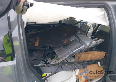 2025 Hyundai Santa Fe Hybrid Sel z USA, uszkodzony, nr VIN 5NMP2DG19SH063681